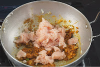 Cook-the-keema-well