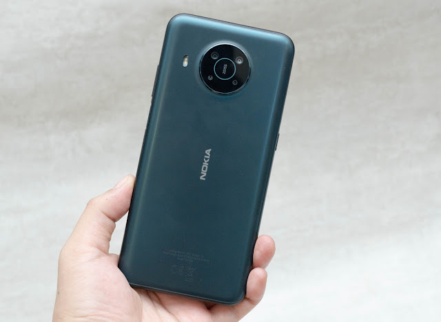 Nokia X10 (7,49 triệu đồng)