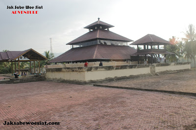 [Foto] Menelusuri Jejak Hindu di Masjid Tuha Indrapuri