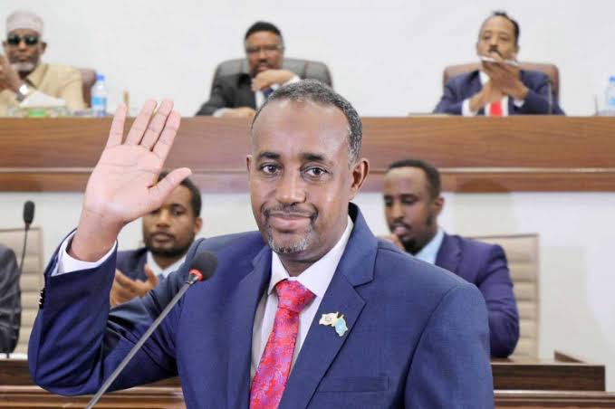 Roble talk against his clan for the interest of Farmajo