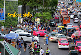 Bangkok-Food-Pla-Chon-Pao-Grilled-Snakehead-Fish-Street-Side-Stall-CentralWorld
