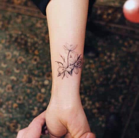 beautiful small tattoo designs for women