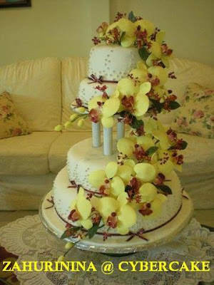 Yellow Orchids on a 4tiered Wedding Cake