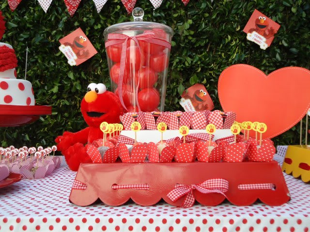  Party  with a K THE BLOG Tickle Me ELMO  Birthday  Party 