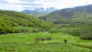 Rutas por Asturias,rutas por León,rutas por Gredos,rutas por Pirineos, rutas por Ubiñas,rutas por Picos de Europa,rutas por la Cordillera Cantábrica,rutas por Babia, rutas por León,