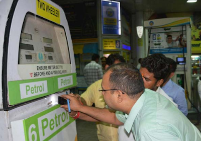 Petrol Bunk Cheating: If you see this in the bunks, you will get full petrol without being cheated. Petrol Bunk Cheating: బంకుల్లో ఇదొక్కటి గమనిస్తే మోసపోకుండా ఫుల్‌ పెట్రోల్‌ మీ సొంతం.