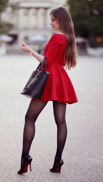 Red-dress-black-Tights 