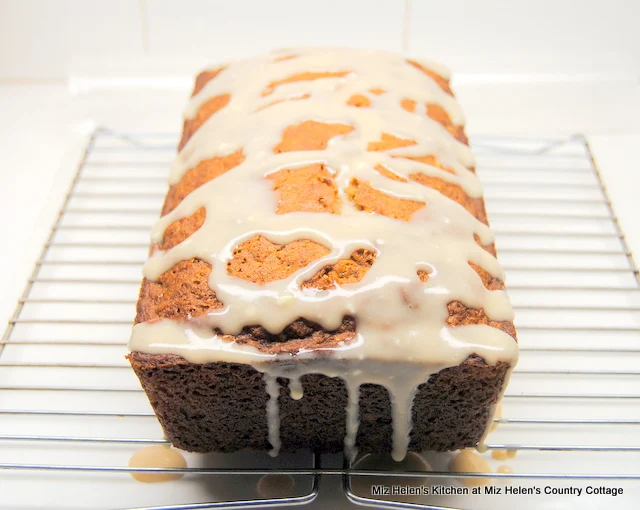 Hummingbird Bread at Miz Helen's Country Cottage