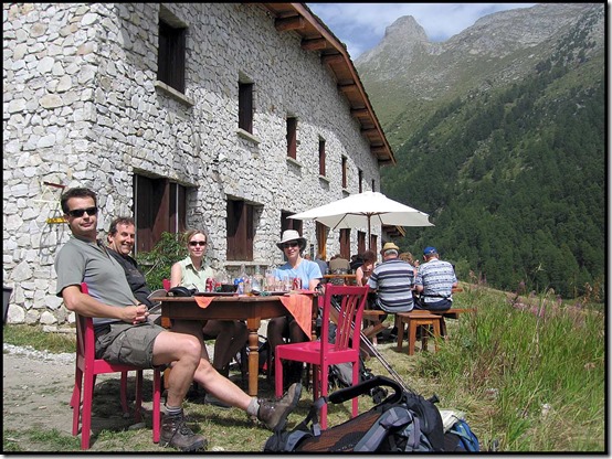 04-Lunch-at-Refuge-Orgere