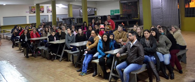 Vesná realiza reunião para discutir sobre apresentação na Festa da Primavera 