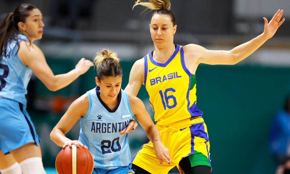 Brasil vence a Argentina no basquete feminino e está na final dos