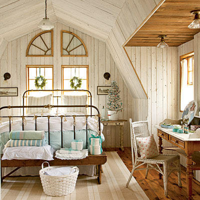 Seaside Inspired - Beach Decor: Festive Holiday Rooms as seen in ...