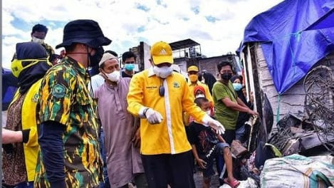 AMPG Sulsel Kawal Taufan Pawe Ketua DPD I Golkar Sulsel, Salurkan Bantuan ke Korban Kebakaran di Makassar