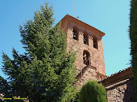 Vista sud-oest del campanar de l'església de Santa maria de l'Estany. Autor: Francesc "Caminaire"