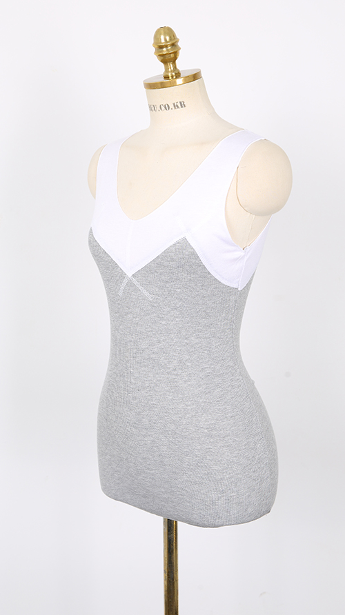 Sleeveless V Seam Top