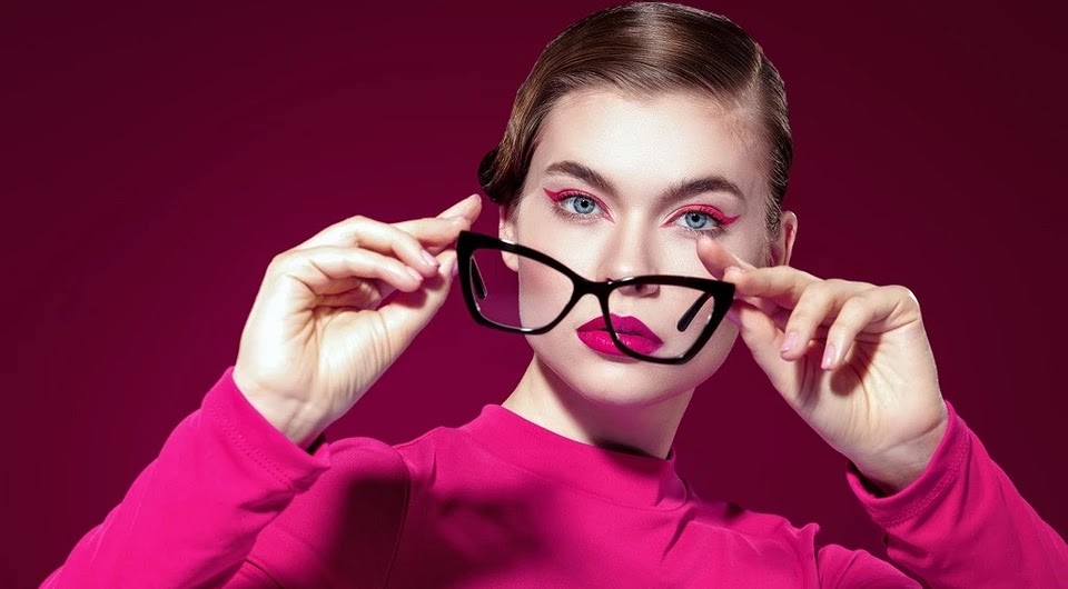 Behind the glass: makeup secrets for those who wear glasses