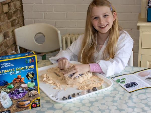 Review: Learning about Volcanoes, Gemstones, Dinosaurs and Sharks with National Geographic Kits from Bandai