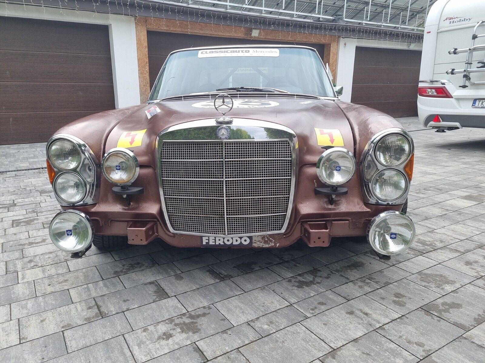 Mercedes-Benz W 108 3.5 Rote Sau Replika