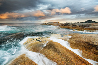 Seascape at Bicheno, Australia — J. J. Harrison (jjharrison89@facebook.com) — CC-by-SA-3.0