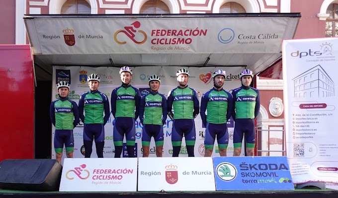 El Padronés Cortizo acaricia el podio en la Vuelta del Guadalentín y exhibe juventud en Portugal