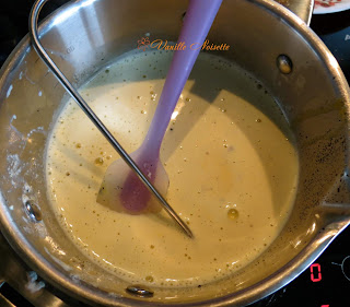 Bavarois vanille fraise préparation