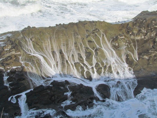 20%25252BFootWavesHittingtheShore-45-2014-04-20-21-33.jpg
