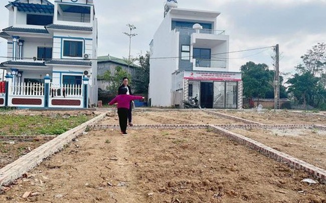 Bất động <a href=