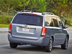 Kia Sedona 2011 (5)