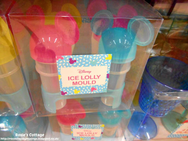 Let's go shopping honeys - An afternoon of fun and smiles :) How utterly adorable are these Disney themed ice lolly moulds :) 