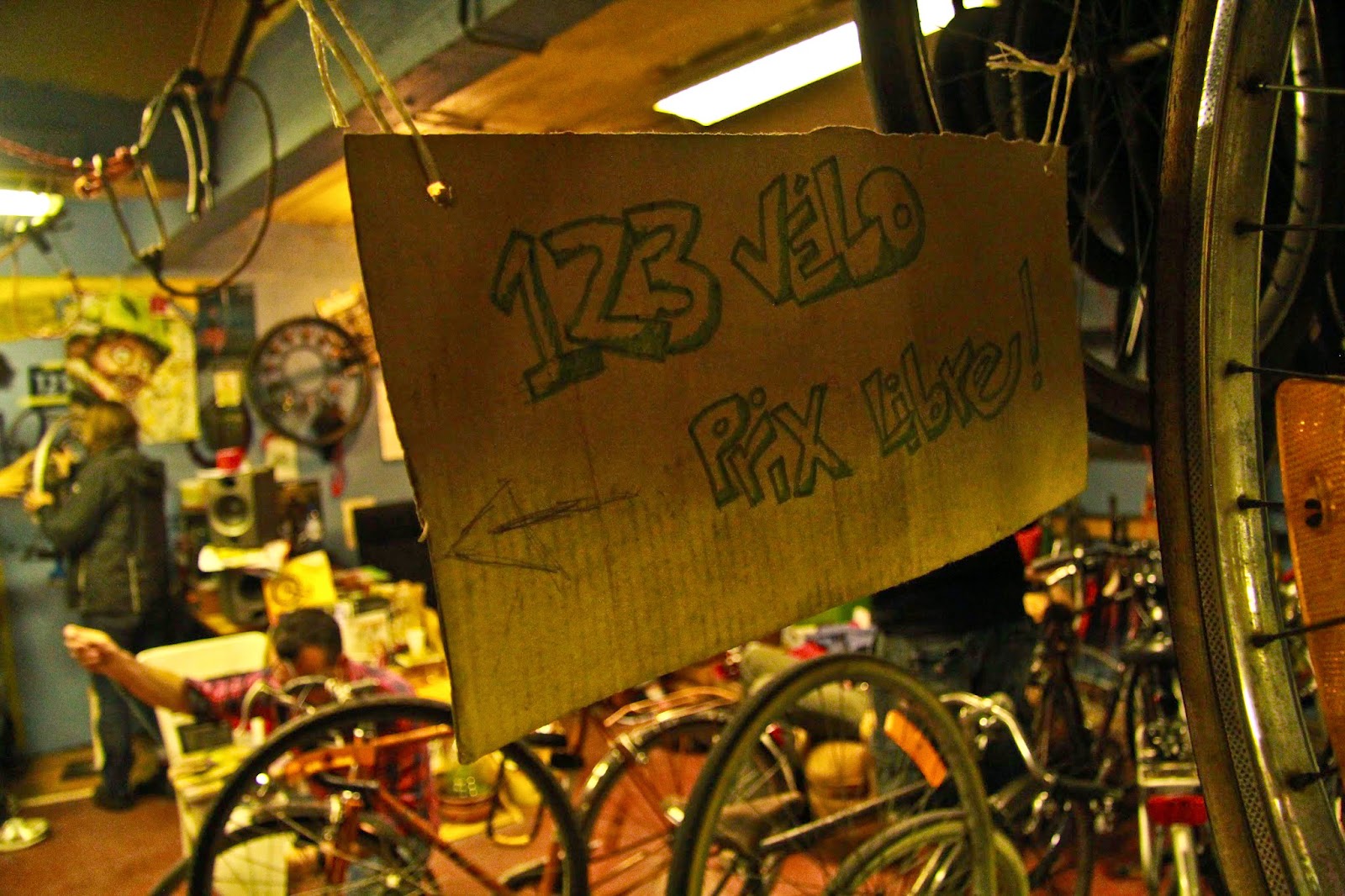 http://www.heureux-cyclage.org/Les-ateliers-velo-en-Belgique.html?lang=fr&afficher_gis=oui