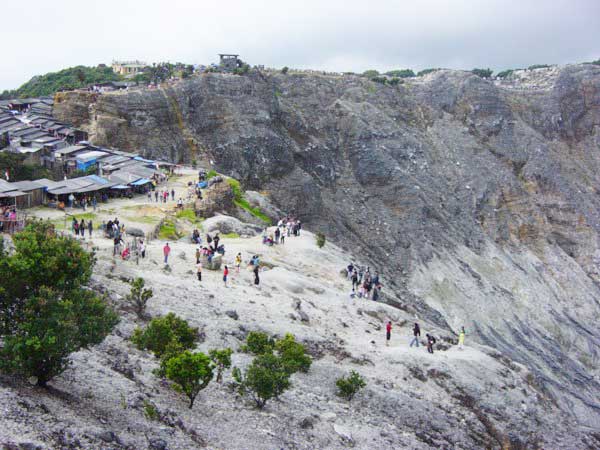 ZAHWA_NeT: Gunung Tangkuban Perahu