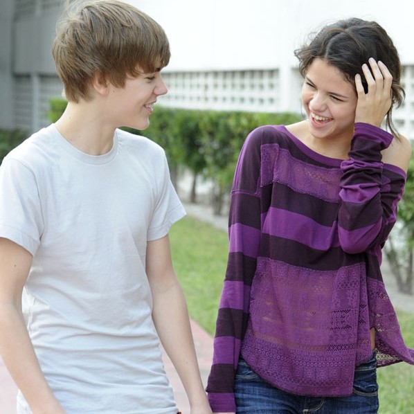 selena gomez y justin bieber en el caribe. Para ver más fotos de Justin y