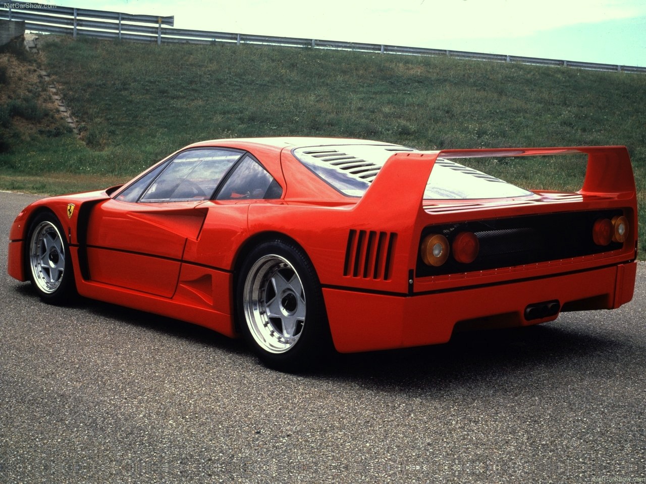 Ferrari F40 (1987-92)