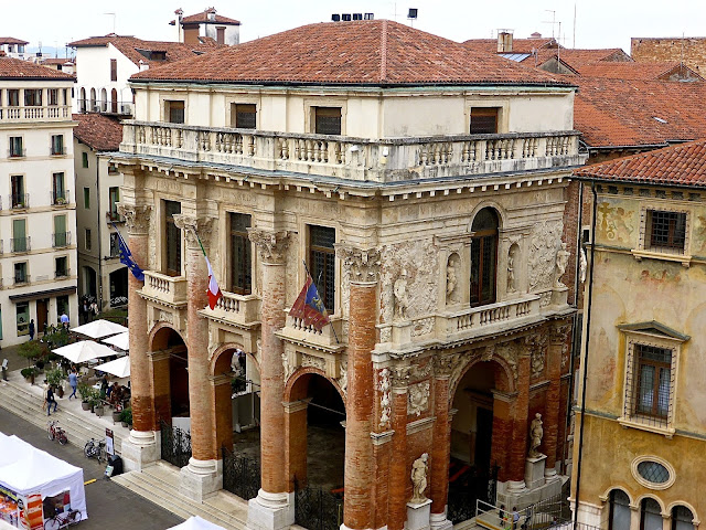 vicenza-piazza-dei-signori-loggia-del-capitaniato