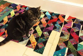 Suzi the Cat helps with the Colourwave Quilt 