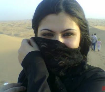 PAKISTANI GIRL IN UAE