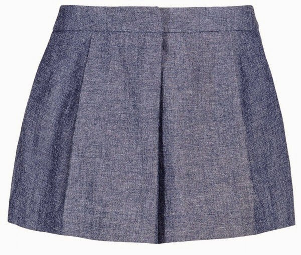Model celana pendek denim dari Elle Sasson ($221)