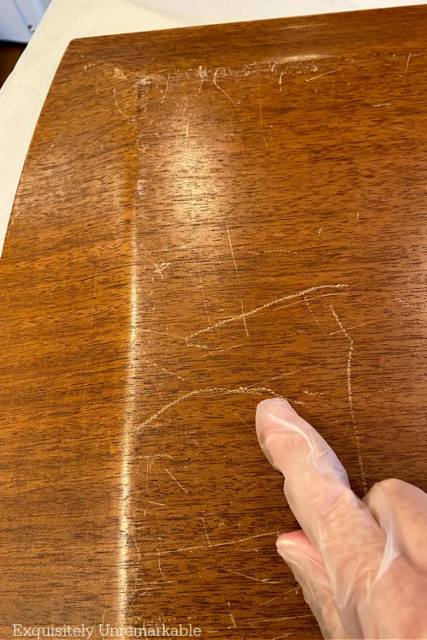 Filling Scratches In Wood Using Walnuts