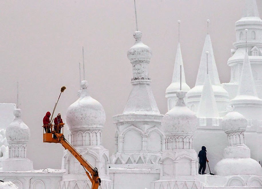 They Carved An Entire City Out Of Ice…And It’s Beyond Awesome.