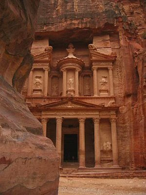 2600 Year Old Ancient City of Petra Discovered Exclusive Article