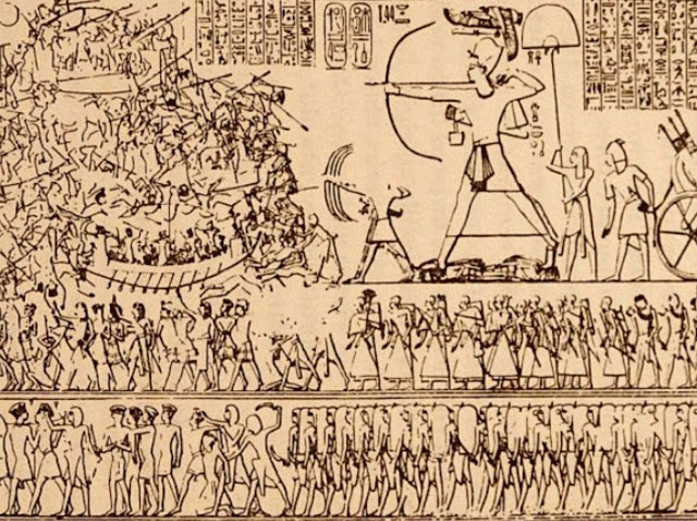 Рамсес III побеждает народы моря