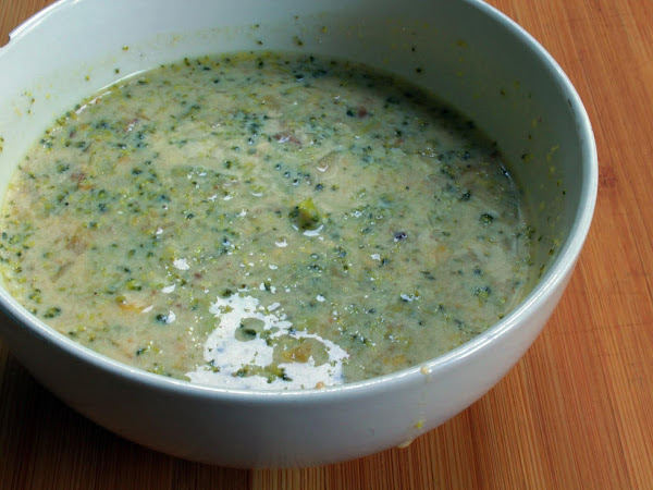 Local produce and leftovers unite for taste (Cream of broccoli soup with sour cream and bacon)
