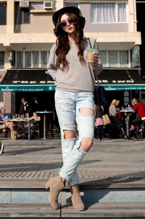 Ripped Cuffed Ankle Jeans