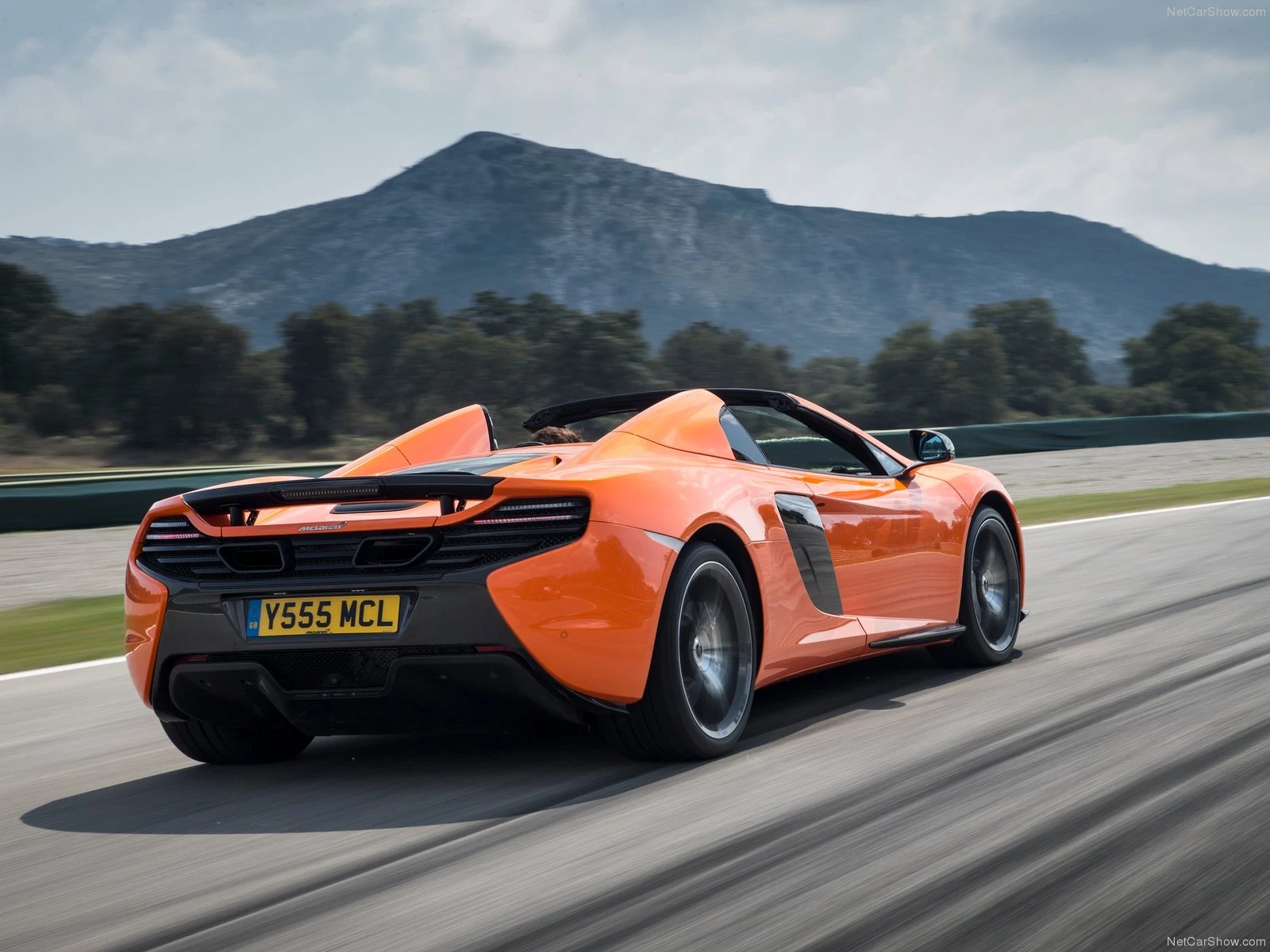 Hình ảnh siêu xe McLaren 650S Spider 2015 & nội ngoại thất