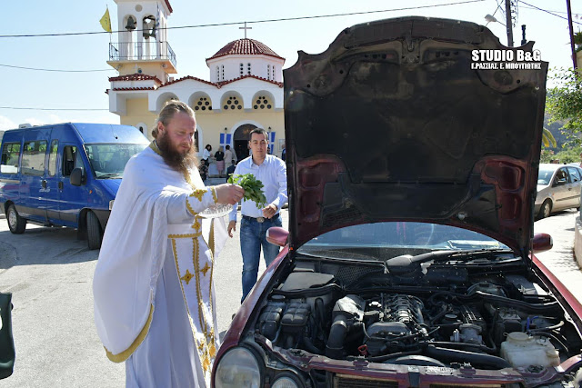 Με Αγιασμό οχημάτων η Εορτή του Αγίου Χριστοφόρου στις Εργατικές Κατοικίες Ναυπλίου 