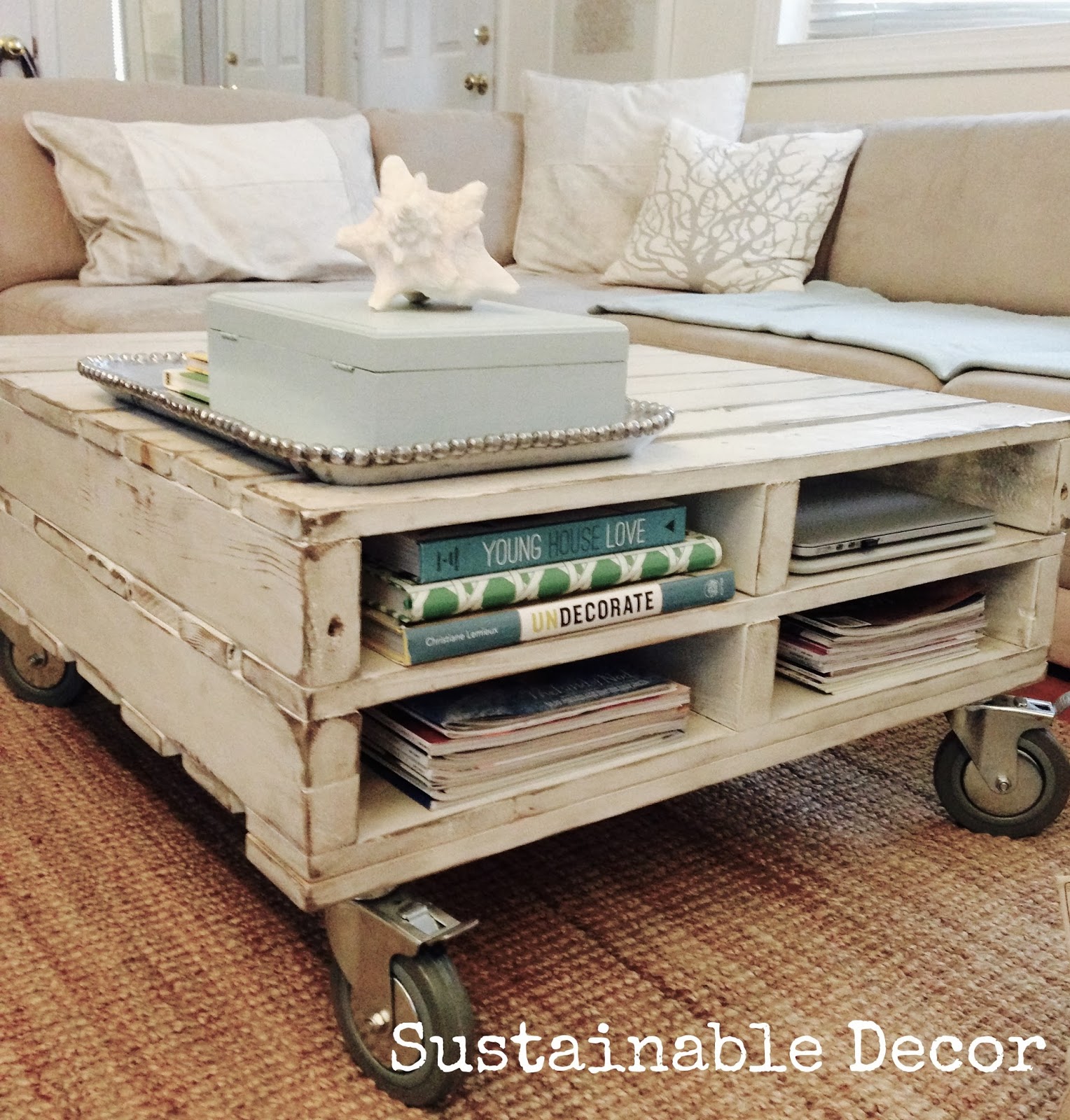 Sustainable Decor: Upcycled Pallet Coffee Table