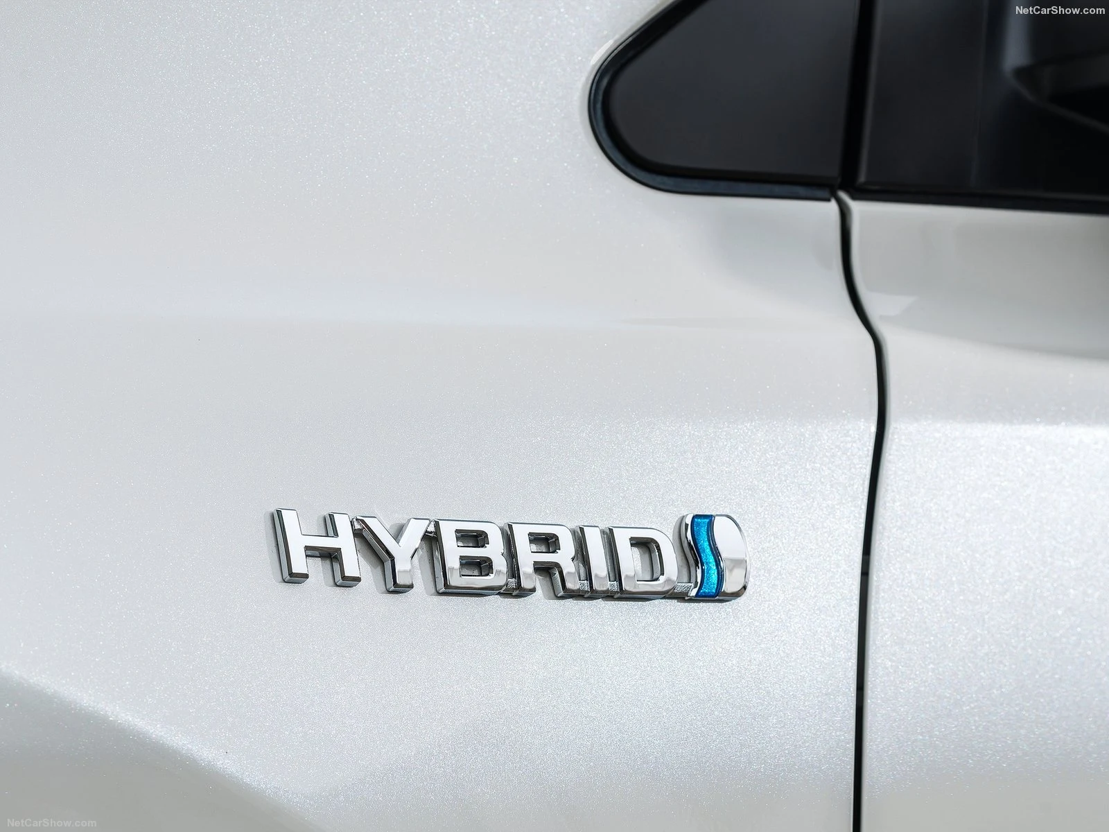 Hình ảnh xe ô tô Toyota RAV4 Hybrid EU-Version 2016 & nội ngoại thất