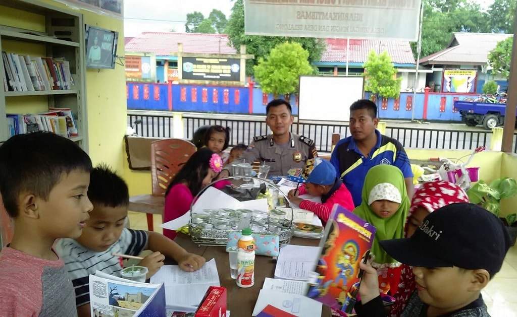 Peduli pendidikan, Kantor Bhabinkamtibmas Jadi Taman 