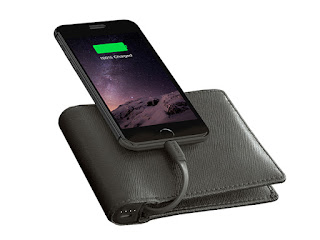  Nomad Leather MFi-Certified Charging Wallet