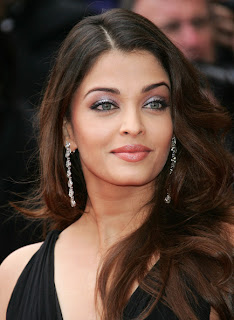 Actress Aishwarya Rai Bachchan Hairstyle Picture gallery